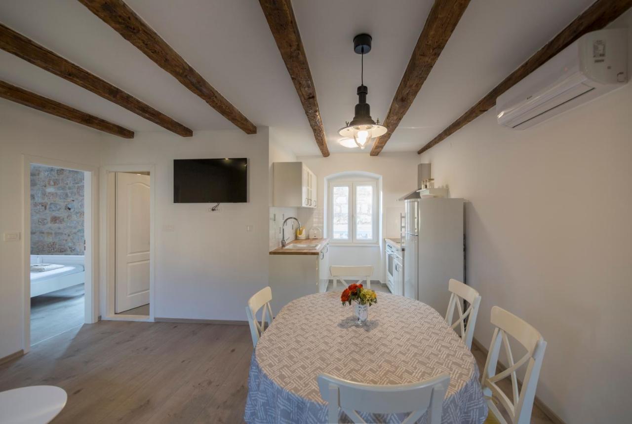 Apartments Bepi Komiža Zewnętrze zdjęcie