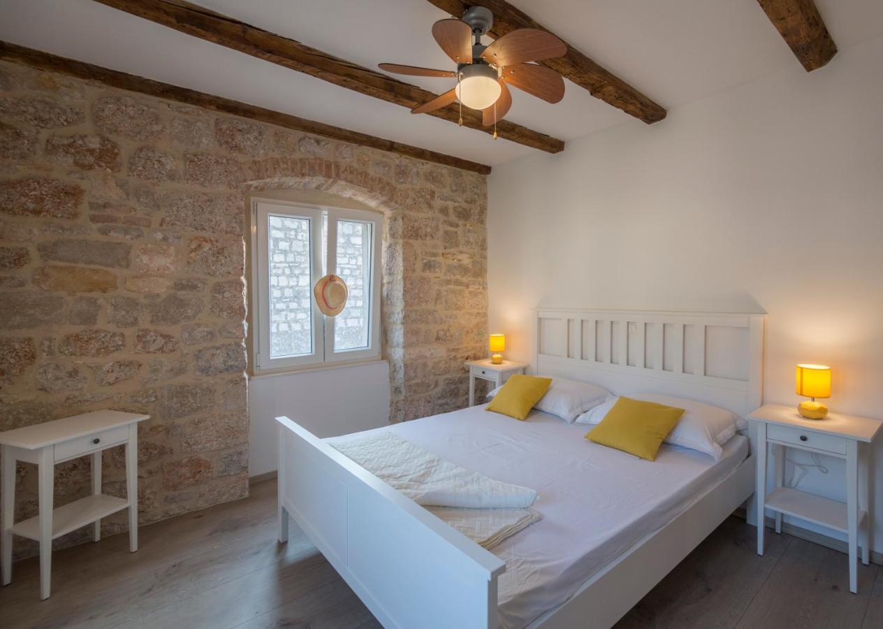 Apartments Bepi Komiža Zewnętrze zdjęcie