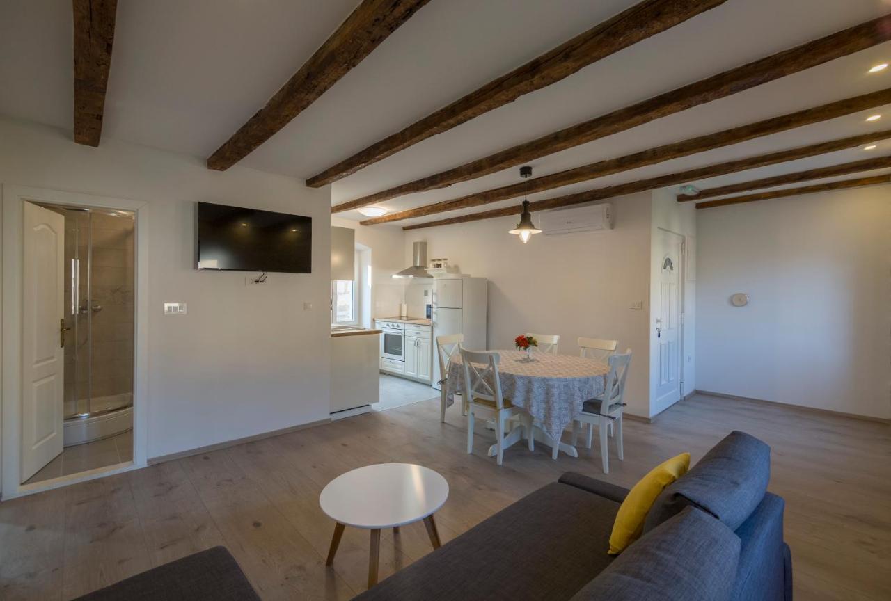 Apartments Bepi Komiža Zewnętrze zdjęcie