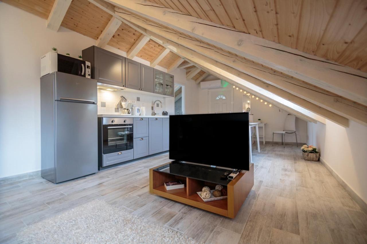 Apartments Bepi Komiža Zewnętrze zdjęcie